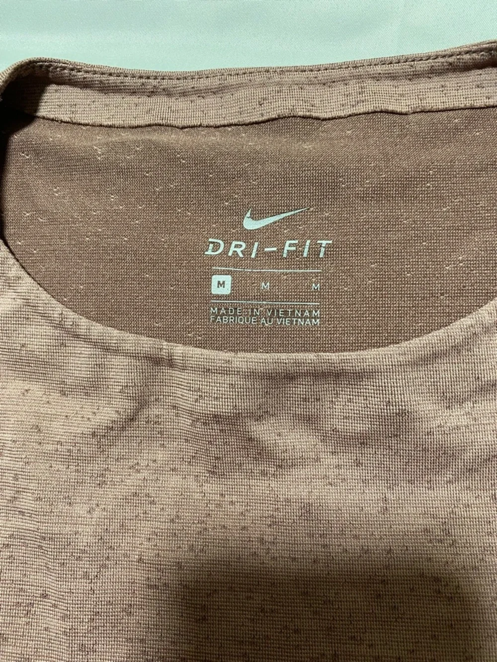 Nike Dri-FIT Women's Short Sleeve Tee in Dusty pink